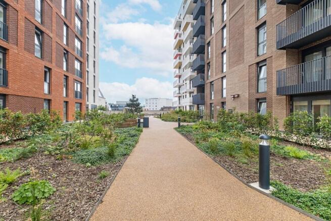 one-maidenhead-co...