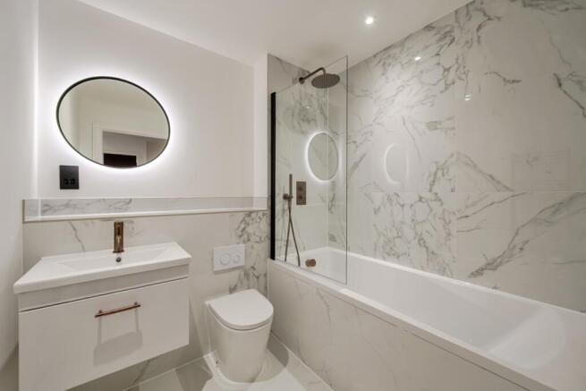 1386801-2-692f0c4...