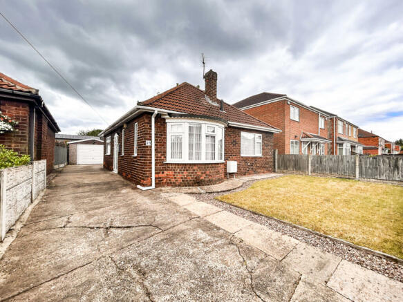 Charming Two-Bedroom Detached Bungalow on Warley 