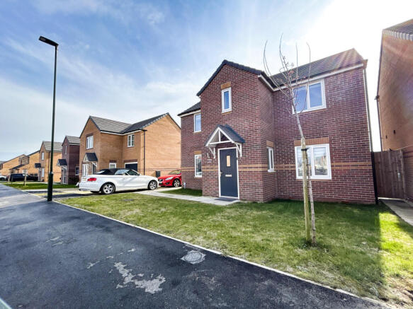 Stunning Four-Bedroom Detached Family Home ¿ Po