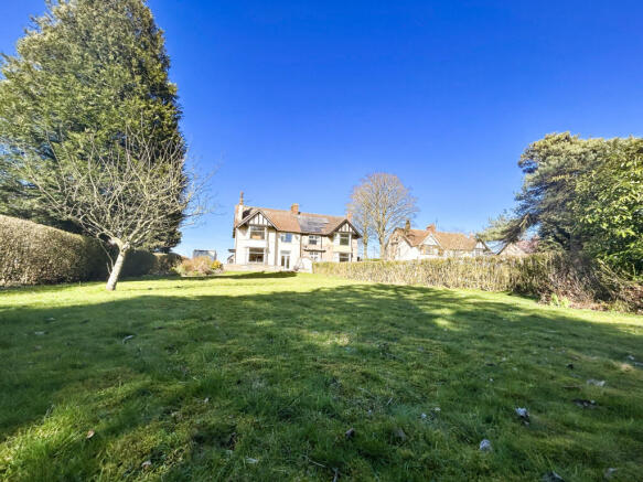 Four-Bedroom Period Home with Secluded Large Gard