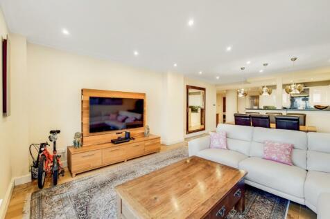 Cromwell Road - 3 bedroom apartment