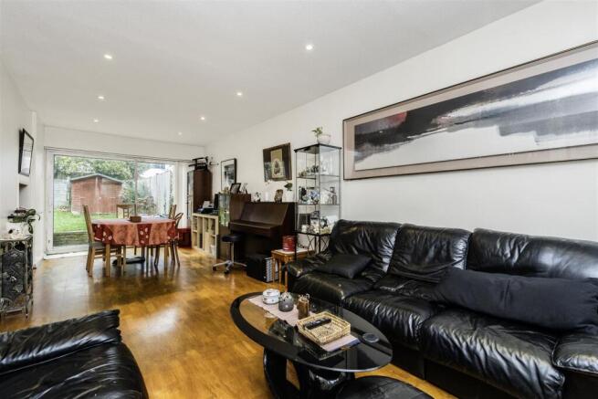 Davidson Frost-Wellings, DFW, Chiltern Avenue, Rec