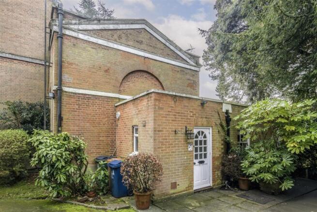 Davidson Frost-Wellings, DFW, Hill House, Stanmore