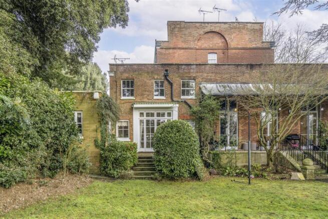 Davidson Frost-Wellings, DFW, Hill House, Stanmore