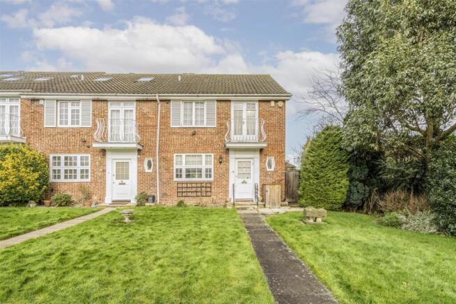Davidson Frost-Wellings, DFW, Sunningdale Close, S