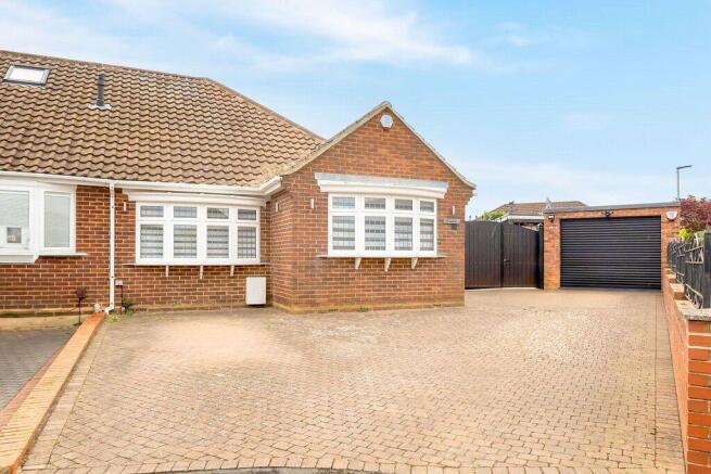 Davidson Frost-Wellings, DFW, Heather Rise, Bushey
