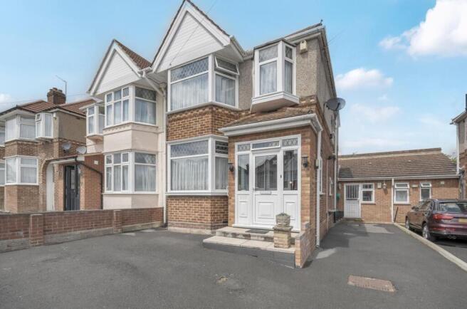 Davidson Frost-Wellings, DFW, Portland Crescent, S