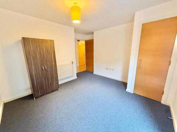 Davidson Frost-Wellings, DFW Bletchley Court, Bedr