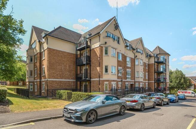 Davidson Frost-Wellings, DFW, Casel Court, Front.j