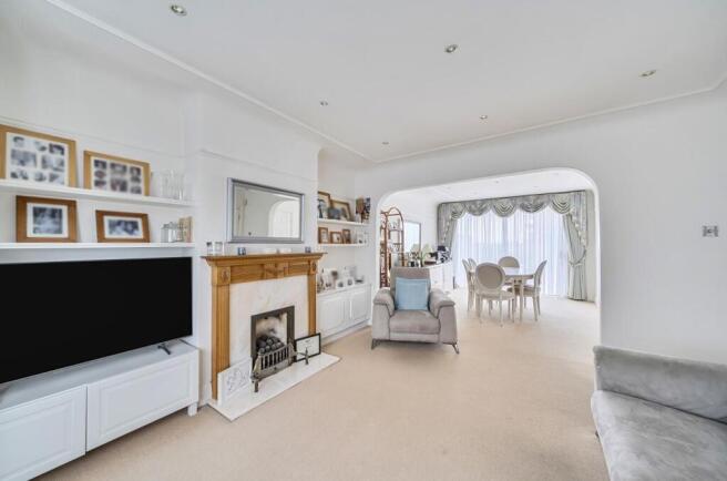 Davidson Frost-Wellings, DFW, Drummond Drive, Stan