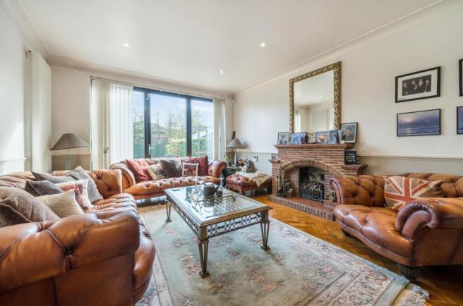 Davidson Frost-Wellings, DFW, Dalkeith Grove, Livi