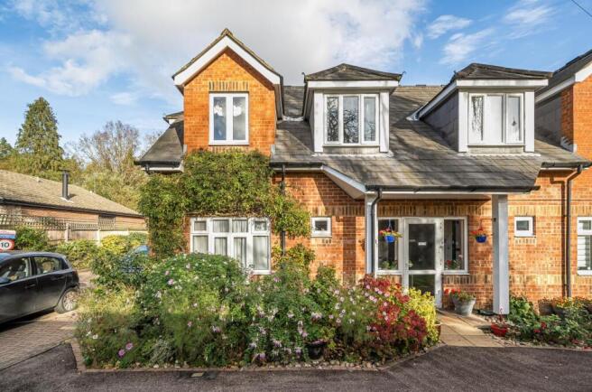 Davidson Frost-Wellings, DFW, Cherchefelle Mews, F