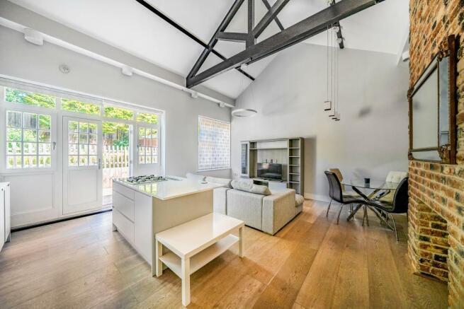 Davidson Frost-Wellings, DFW, The Vine, Living Roo