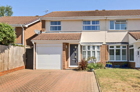 Teal Crescent, Basingstoke, Hampshire, RG22