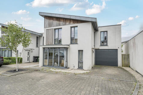 Faringdon Court, Basingstoke, Hampshire, RG24