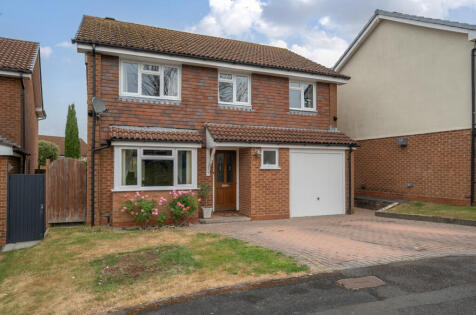 Petrel Croft, Basingstoke, Hampshire, RG22