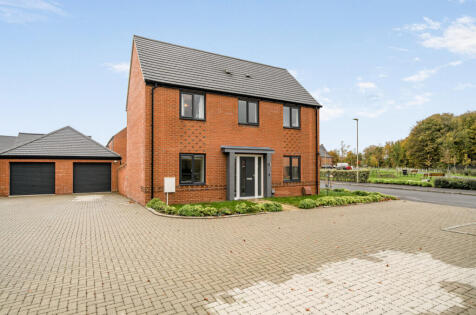 Treetop Avenue, Basingstoke, Hampshire, RG23