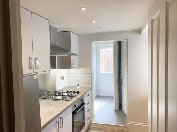 kitchen2.jpg