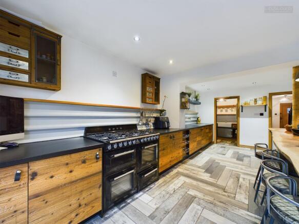 Kitchen/Living Area