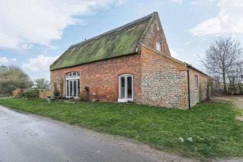 A Beautifully Presented Two-Bedroom, Barn Conversion in the Picturesque Village of Suffield