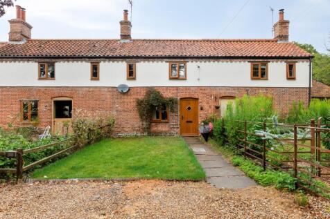 Lovingly Restored Chain Free Period Cottage in Tranquil Sustead