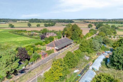 Chain Free and Characterful Victorian Station House in Thorpe Market