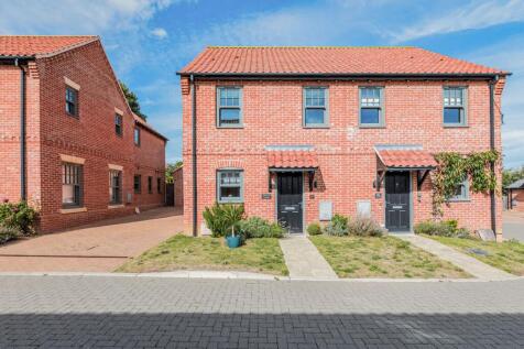 A Charming Chain Free Coastal Property in Mundesley