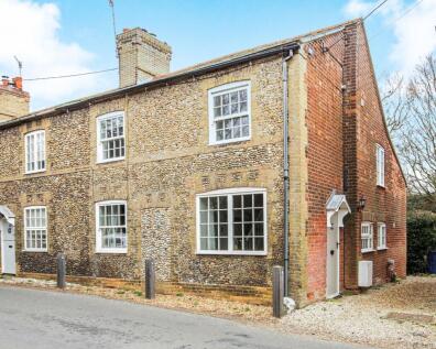 Chain-Free Cottage in North Creake