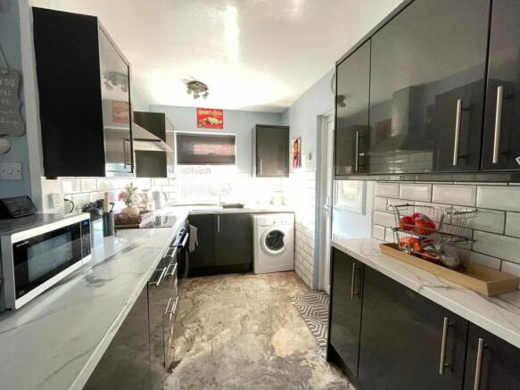 DINING KITCHEN