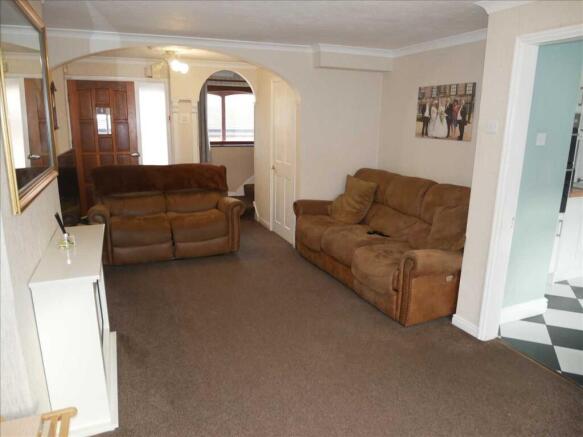Lounge/Dining Room