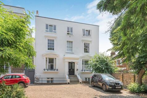 Larkhall Rise, Clapham