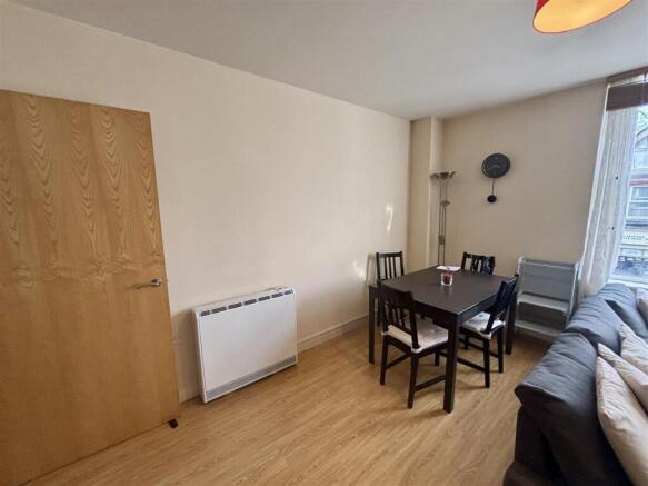Living/Dining Area