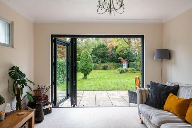 Bi-Folds