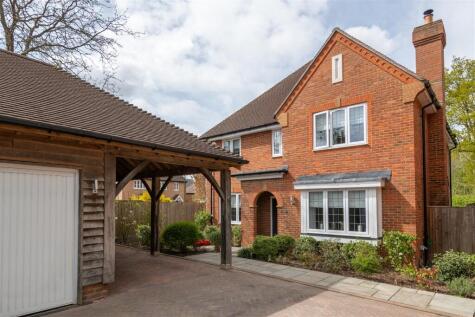 Oaklands Chase, Crawley, West Sussex, RH10