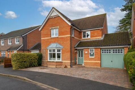 Larksfield, Horley, Surrey, RH6