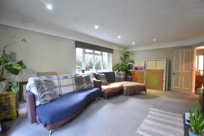 Living Room 1.JPG