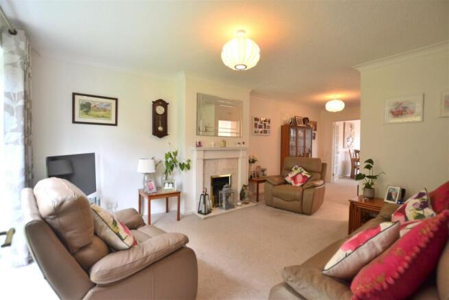 Living Room.JPG