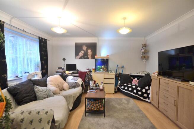 Living Room 1.JPG