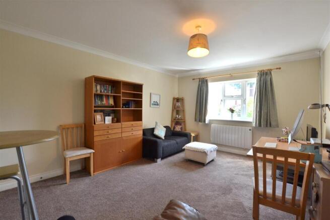 Living Room 3.JPG