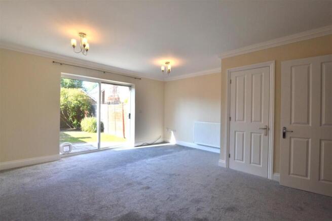 Livingroom.JPG