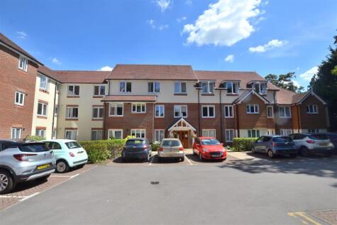 Russell Lodge, Branksomewood Road, Fleet