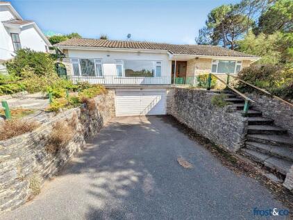 Brownsea View Avenue, Poole, Dorset, BH14