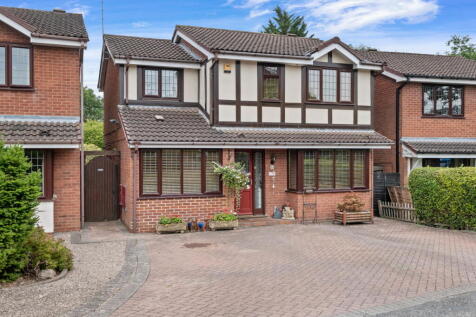 54 Meadowbank Drive, St. John's, Worcester. WR2 5UB