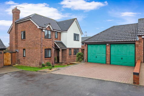 8 Bramble Gardens, Worcester.  WR5 1SQ