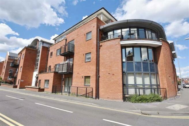 2 Bedroom Apartment For Sale In Bath Road Worcester Wr5