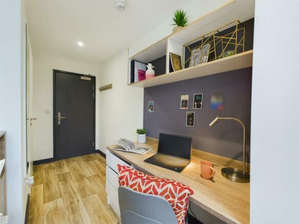 student-accommodation-coventry-eden-square-bronze-