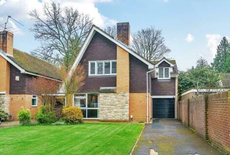 Camberley - 3 bedroom detached house for sale
