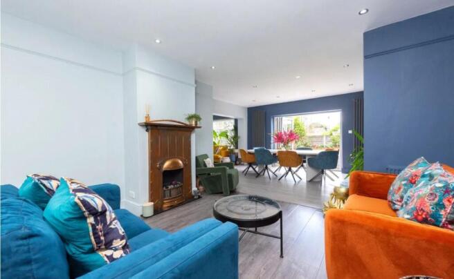 Living area.JPG