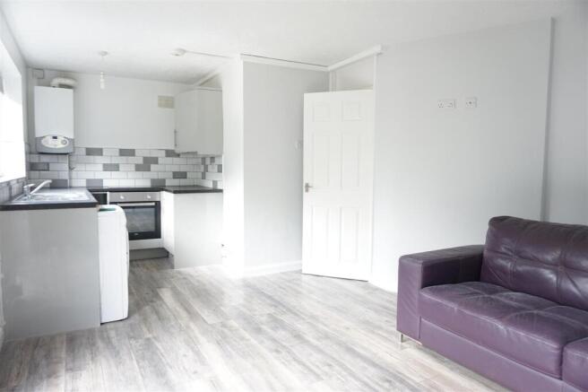 Lounge/Kitchen